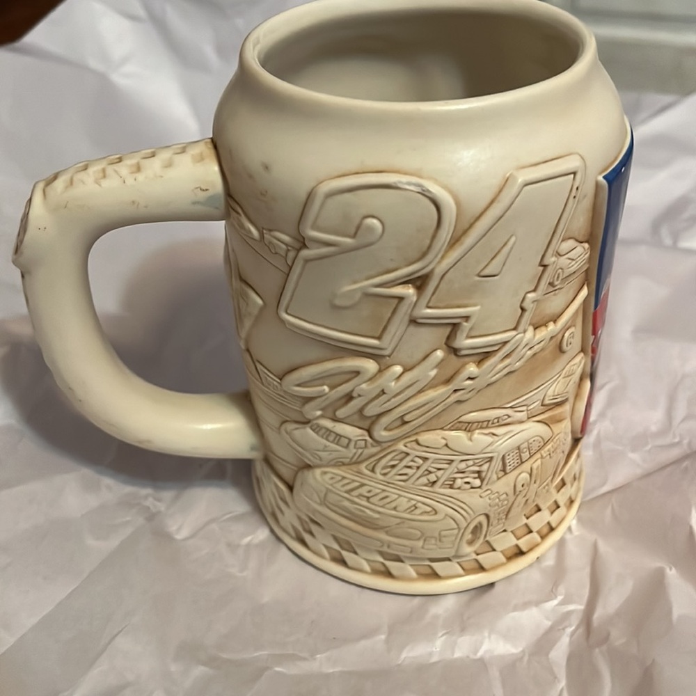 1997 Jeff Gordon stein, gently used - Picture 3 of 6